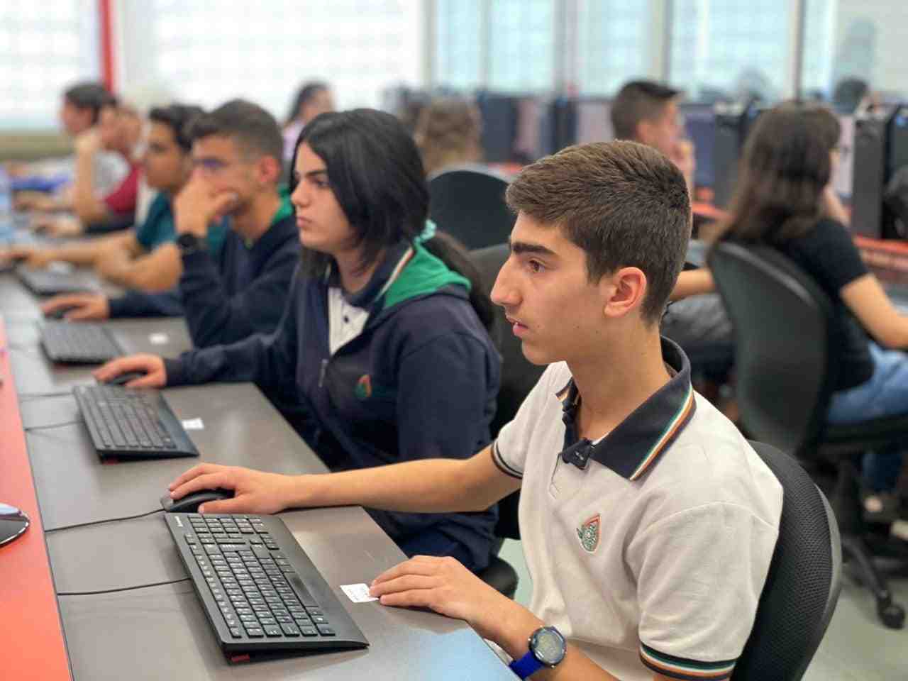 Hariri Foundation Partners with ITLS to Strengthen Youth Competencies in AI and Entrepreneurship