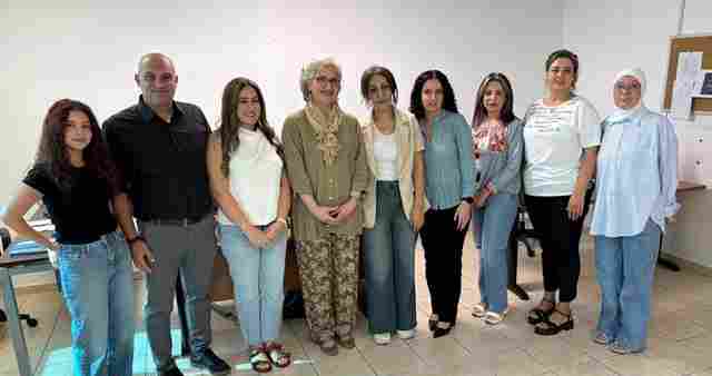 Karamy met with personnel assigned to handle citizen inquiries, complaints, and feedback. (Source: National News Agency)