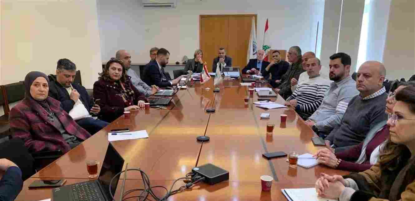 The meeting was attended by representatives from the Council for Development and Reconstruction, the Lebanese Agricultural Research Institute, CNRS, and sector stakeholders.