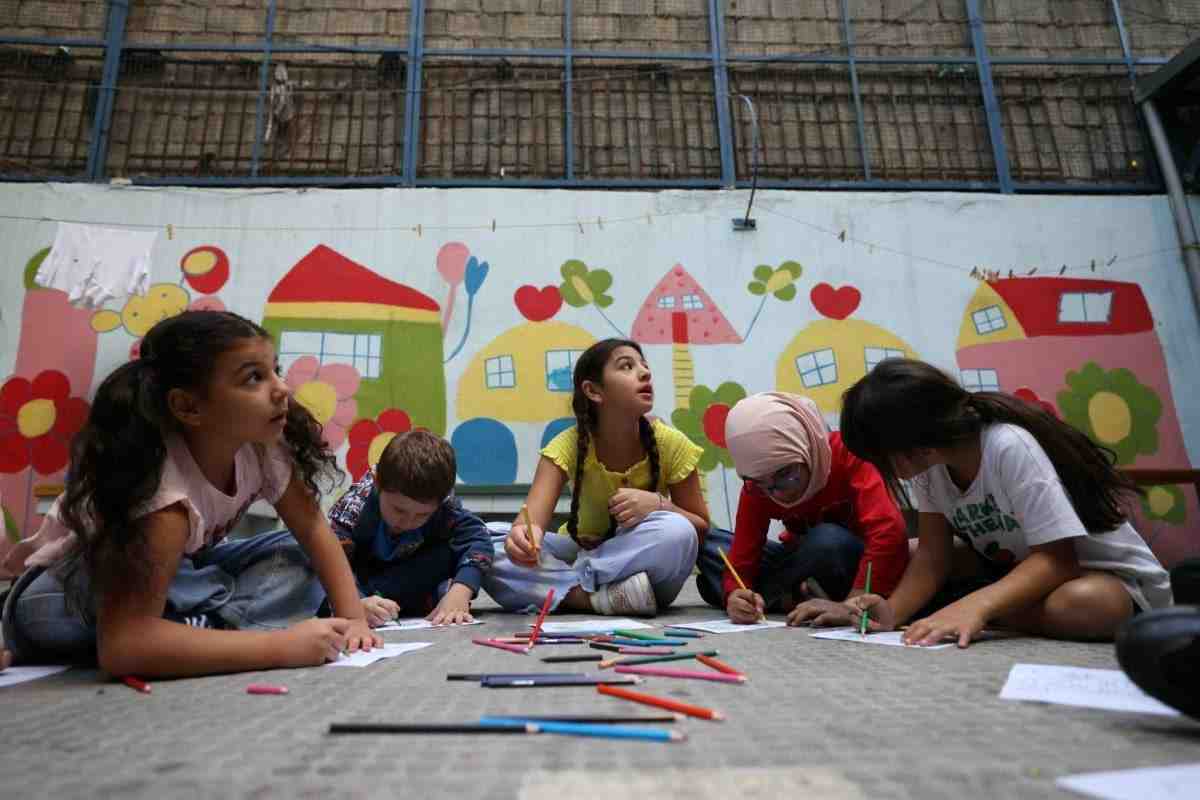 The Lebanese government has decided to allow all Syrian refugee children to enroll in public schools.(Source: L'Orient Today)