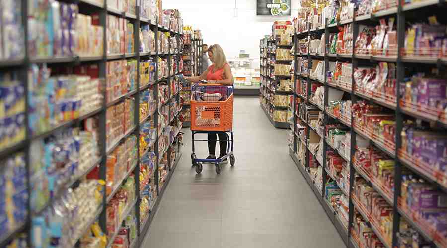 Despite the marked easing in inflation, price levels continue to weigh on household purchasing power amid ongoing economic challenges.