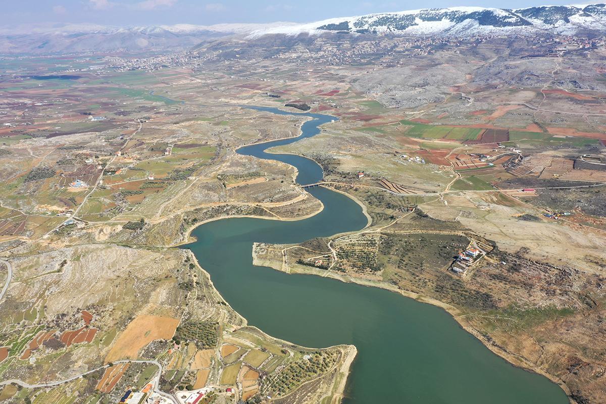 يُعدّ نهر الليطاني أحد أهم الموارد المائية في لبنان، إذ يساهم في دعم الزراعة والري وإنتاج الطاقة، كما يؤمّن المياه للمجتمعات المحلية في عدد من المناطق اللبنانية. يُعدّ نهر الليطاني أحد أهم الموارد المائية في لبنان، إذ يساهم في دعم الزراعة والري وإنتاج الطاقة، كما يؤمّن المياه للمجتمعات المحلية في عدد من المناطق اللبنانية.