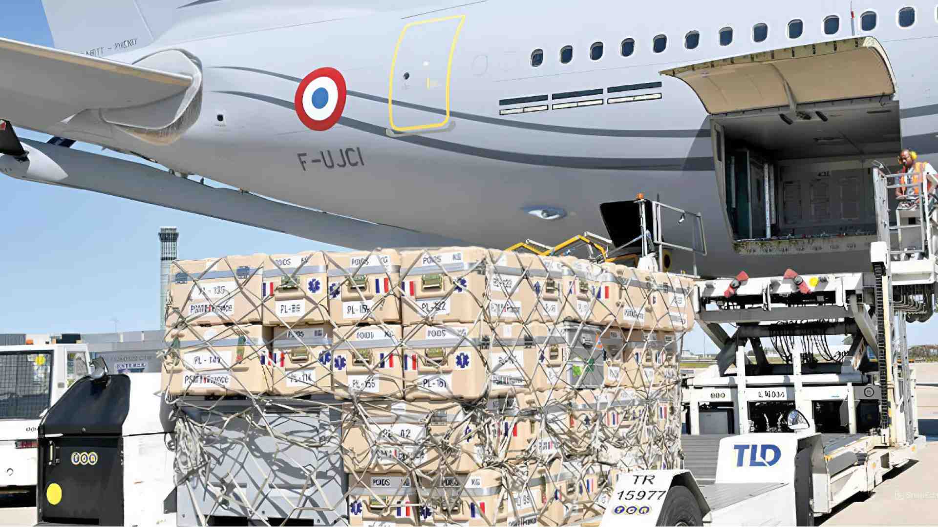 A French humanitarian aid plane carrying 28 tonnes of medical supplies and medicines at Beirut–Rafic Hariri International Airport.