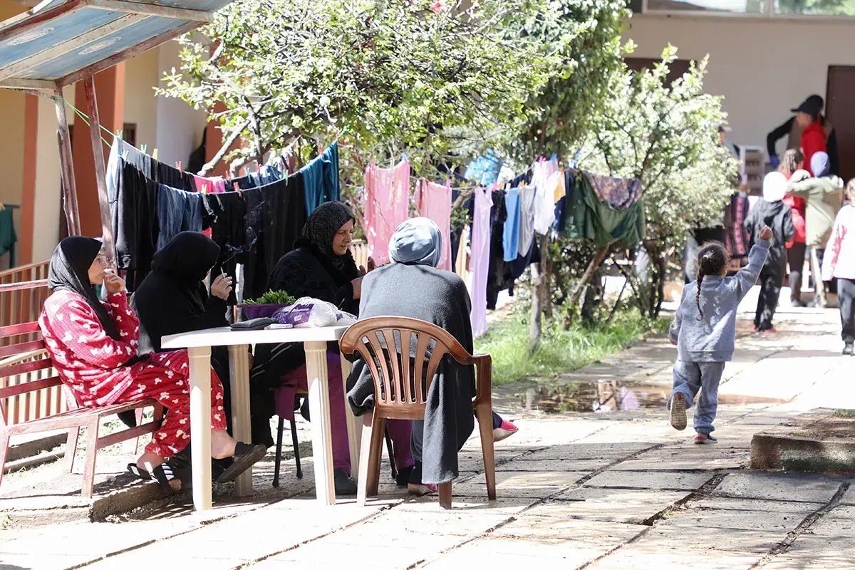 Displaced women in one of Lebanon's Shelters. (Credit: UN Women) Displaced women in one of Lebanon's Shelters. (Credit: UN Women)