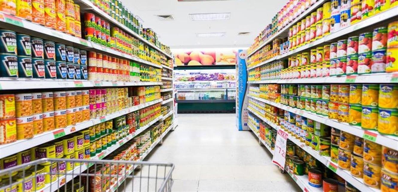 Supermarket shelves in Lebanon Supermarket shelves in Lebanon