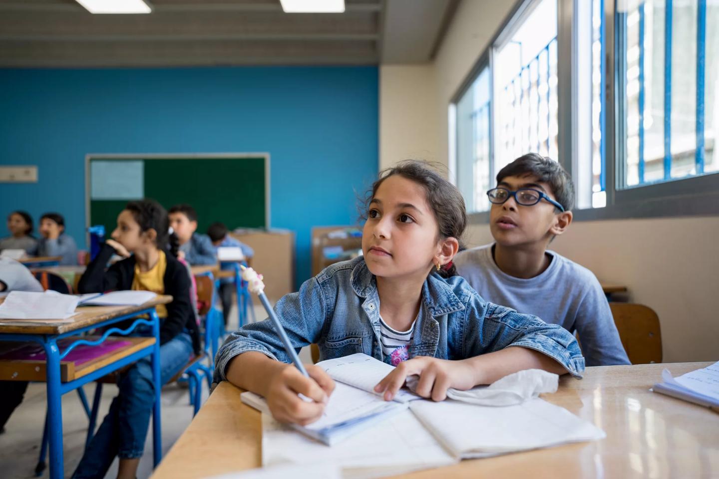 هذا النظام سيسمح للمؤسسات التعليمية بتقاسم الموارد عند الحاجة، مع الحفاظ على هوية كل مدرسة واستقلاليتها الإدارية. هذا النظام سيسمح للمؤسسات التعليمية بتقاسم الموارد عند الحاجة، مع الحفاظ على هوية كل مدرسة واستقلاليتها الإدارية.