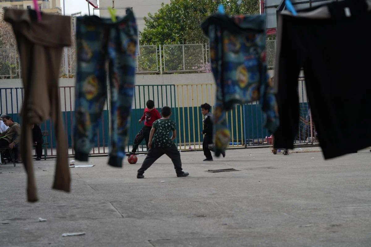 Displaced people at the Makassed school in Beirut. (Credit: Mohammad Yassine/L’Orient-Le Jour) Displaced people at the Makassed school in Beirut. (Credit: Mohammad Yassine/L’Orient-Le Jour)